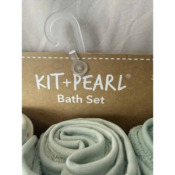 Kit + Pearl 6 Piece Baby Bath Set 3 Hooded Towels 3 Washcloths Unisex NWT - Picture 4 of 7